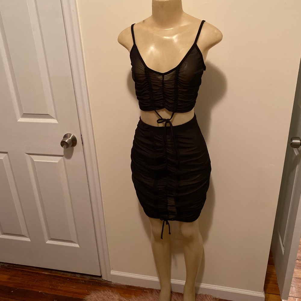 Mesh Crop top with Skirt Set
